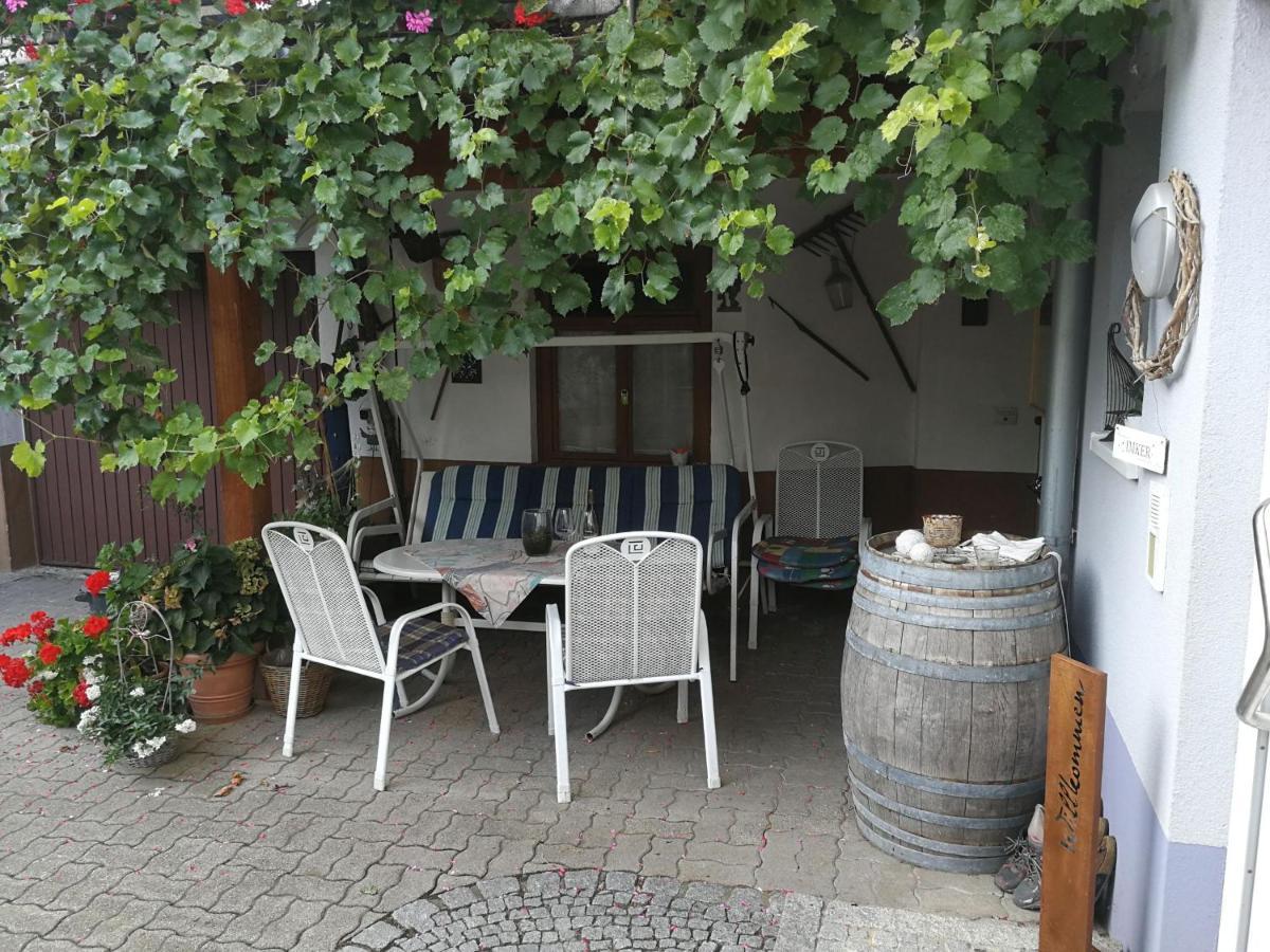 Haus Bienen Acomodação com café da manhã Ihringen Exterior foto